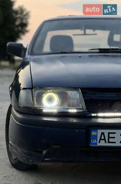 Седан Opel Vectra 1989 в 