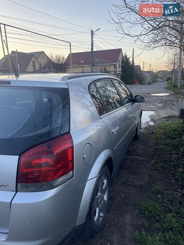 Лифтбек Opel Vectra 2003 в Одессе