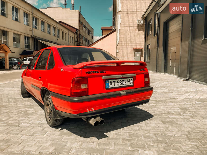 Седан Opel Vectra 1990 в Ивано-Франковске
