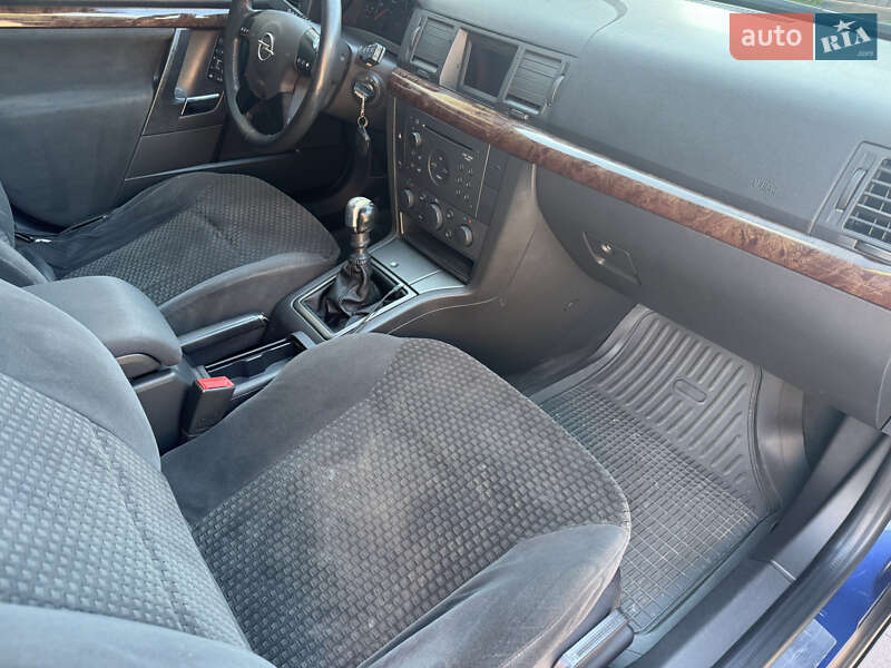 Седан Opel Vectra 2002 в Тернополе