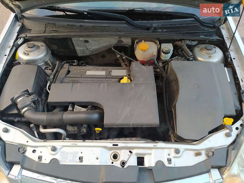 Седан Opel Vectra 2007 в Сумах