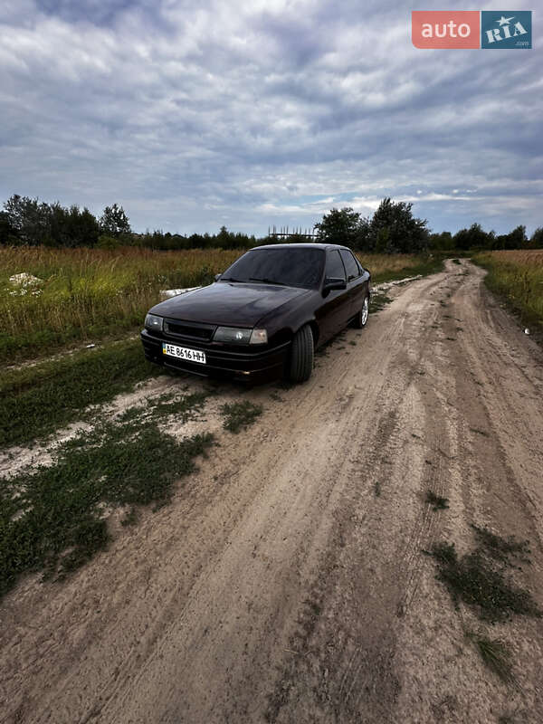 Седан Opel Vectra 1990 в Киеве