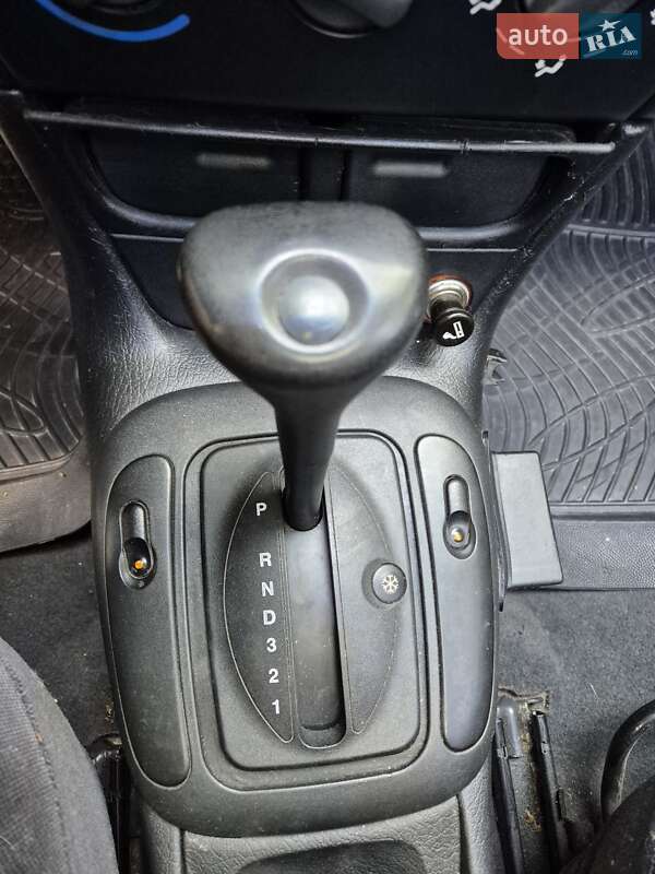 Седан Opel Vectra 1998 в Тернополе