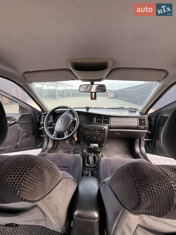 Седан Opel Vectra 2001 в Хмельницком