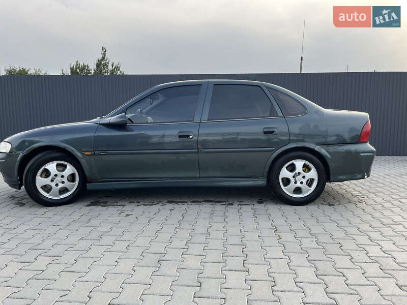 Седан Opel Vectra 2001 в Хмельницком