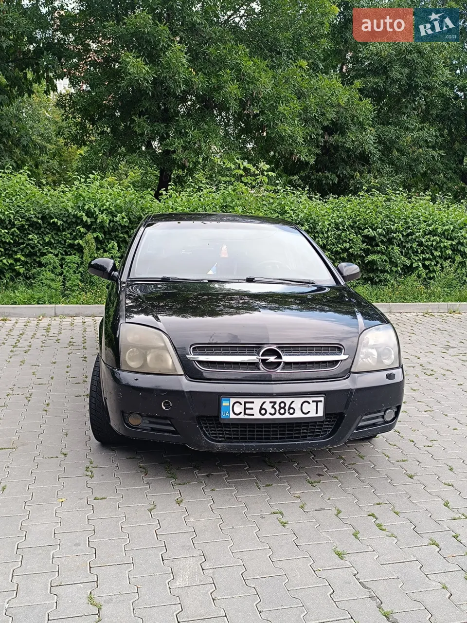 Продаю Opel Vectra C, 2004 рік випуску. Надійний, економний та просторий автомобіль на кожен день.
Двигун 1.8  (ГБО вписане в техпаспорт) потрібно обслужити газ тому що вже 3 роки ним не користувавс. Коробка – 5-ступенева механіка, перемикається чітко. Машина повністю на ходу,  потрібно подивитись до ходової
✅ Газ/бензин – економна експлуатація
✅ Просторий салон
✅ Чистий та охайний інтер’єр
✅ Машина на українській реєстрації
✅ Власник по техпаспорту
❗️Є нюанси по кузову (на фото видно) – пофарбувати/підшпаклювати, не критично
Ціна обговорюється біля авто. Перереєстрація – без проблем.