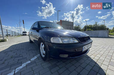Седан Opel Vectra 1998 в Львове