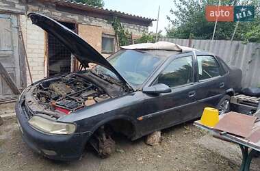 Седан Opel Vectra 1998 в Павлограді