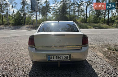Седан Opel Vectra 2005 в 