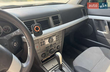 Седан Opel Vectra 2005 в 