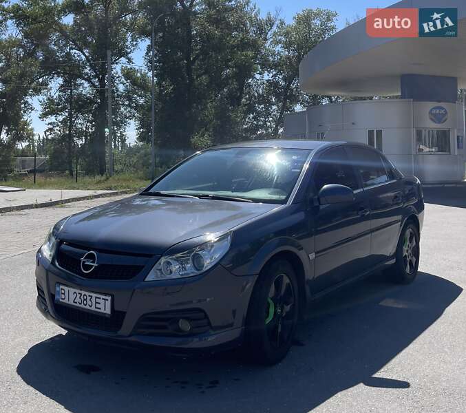 Седан Opel Vectra 2007 в Кременчуге