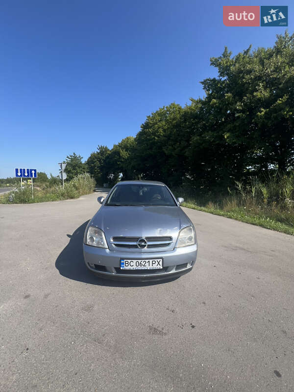 Лифтбек Opel Vectra 2004 в Ивано-Франковске
