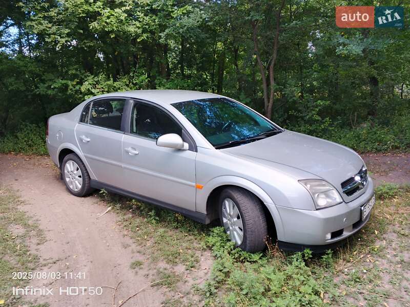 Седан Opel Vectra 2002 в Гадяче