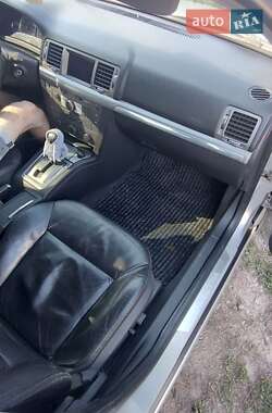 Седан Opel Vectra 2006 в Казатине