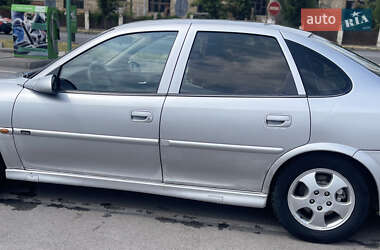 Седан Opel Vectra 2000 в 