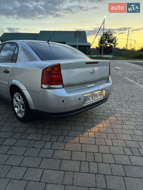 Седан Opel Vectra 2003 в Мостиске