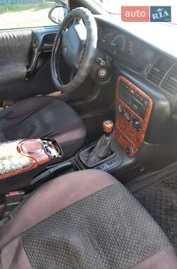 Седан Opel Vectra 1996 в 