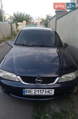 Седан Opel Vectra 1999 в Николаеве