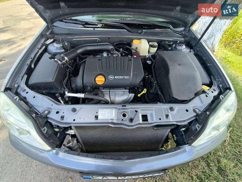 Седан Opel Vectra 2005 в Мироновке