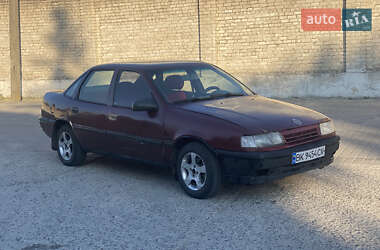 Седан Opel Vectra 1990 в Ровно