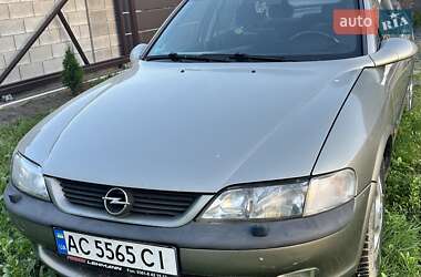 Седан Opel Vectra 1996 в Ковеле
