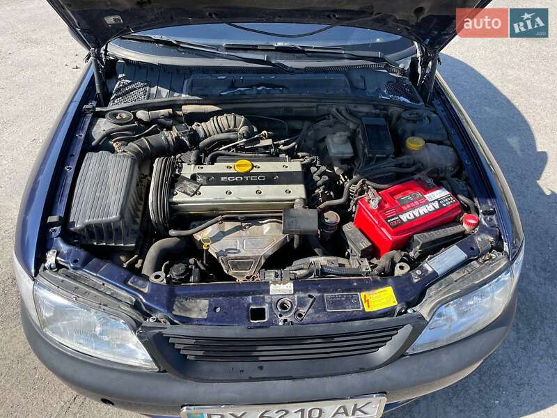 Седан Opel Vectra 1998 в Городке