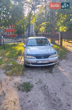 Седан Opel Vectra 2000 в Бучі