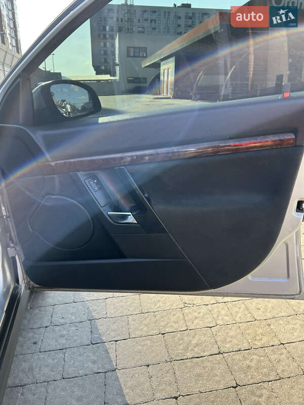 Седан Opel Vectra 2003 в Львове