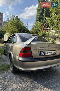 Седан Opel Vectra 1996 в 