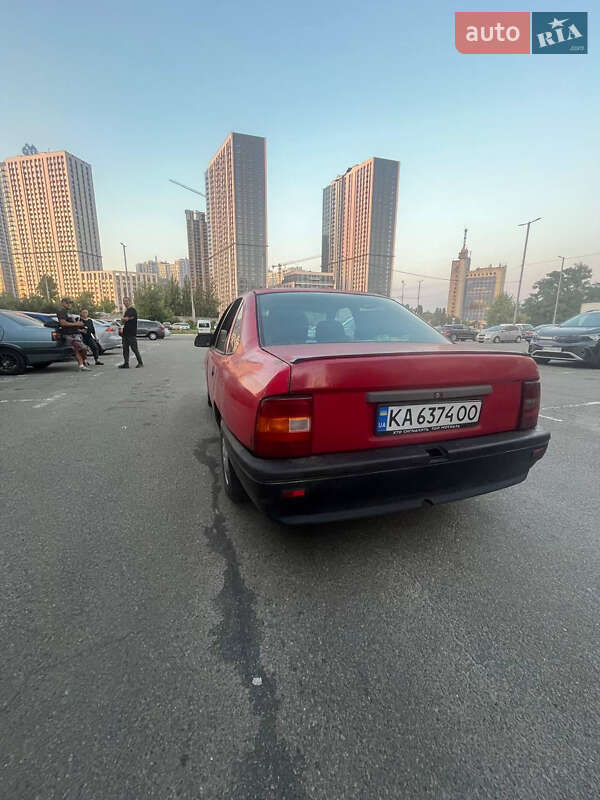 Седан Opel Vectra 1991 в Киеве фото 4 Седан Opel Vectra 1991 в Киеве