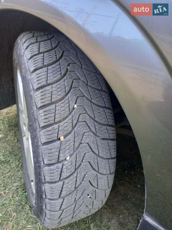 Универсал Opel Vectra 2004 в Черновцах