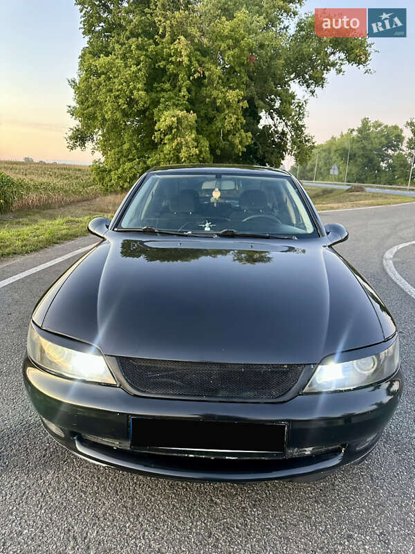 Седан Opel Vectra 1999 в Ромнах