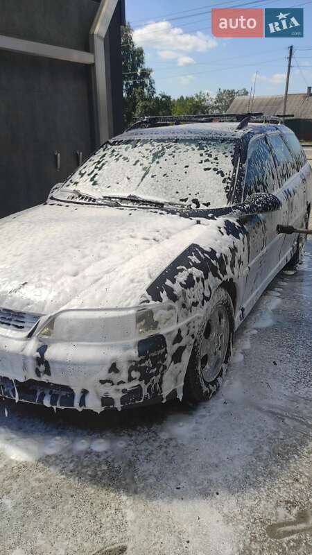 Универсал Opel Vectra 2000 в Сарнах