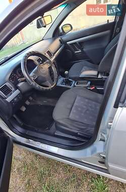 Седан Opel Vectra 2006 в 