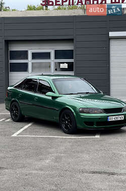 Лифтбек Opel Vectra 1996 в Харькове