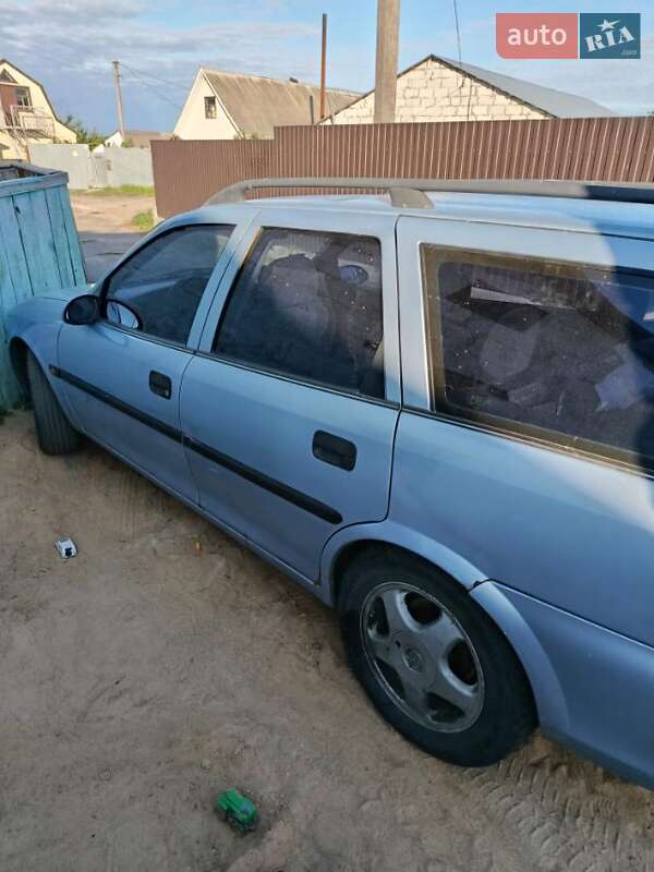 Універсал Opel Vectra 1998 в Києві