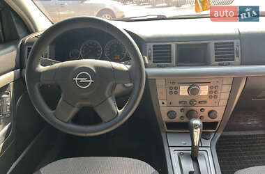 Седан Opel Vectra 2004 в 