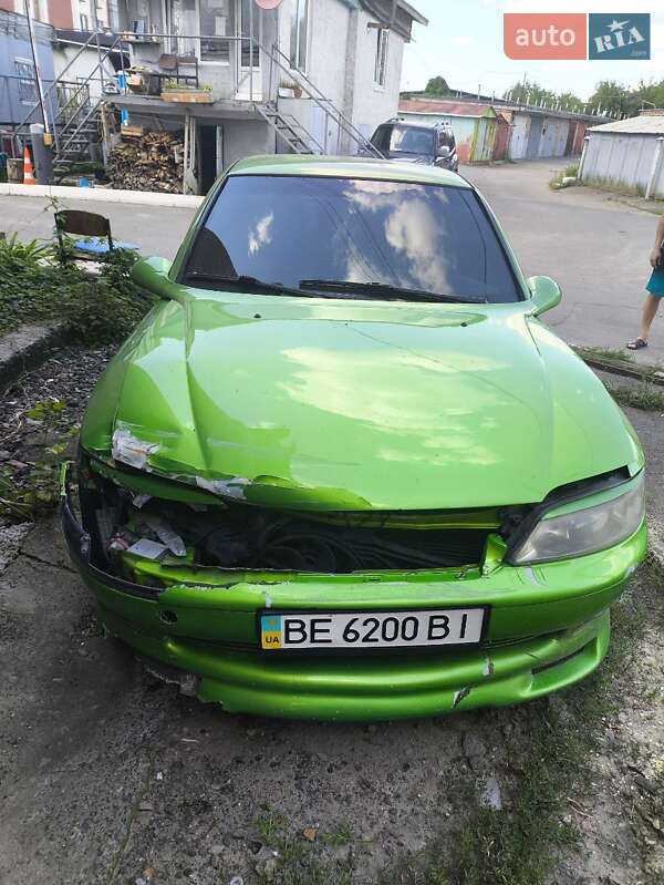 Седан Opel Vectra 1998 в Киеве