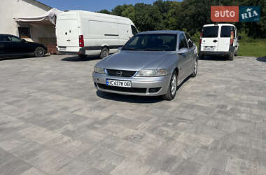 Лифтбек Opel Vectra 2001 в Городке