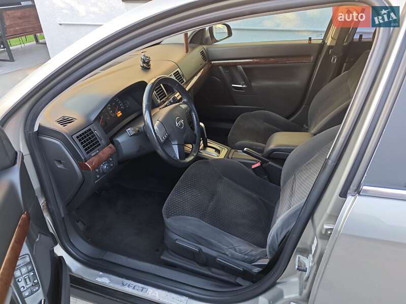 Седан Opel Vectra 2002 в Виннице