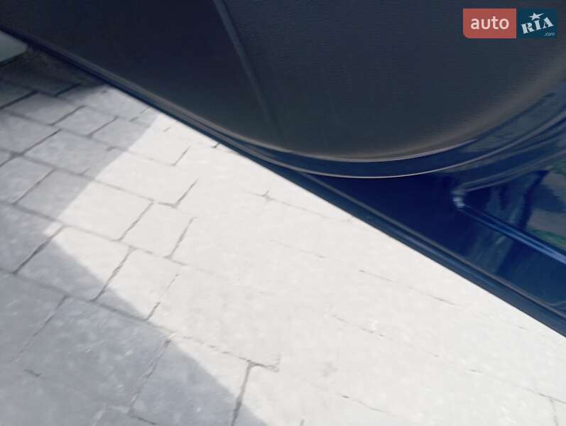 Седан Opel Vectra 2004 в Ивано-Франковске