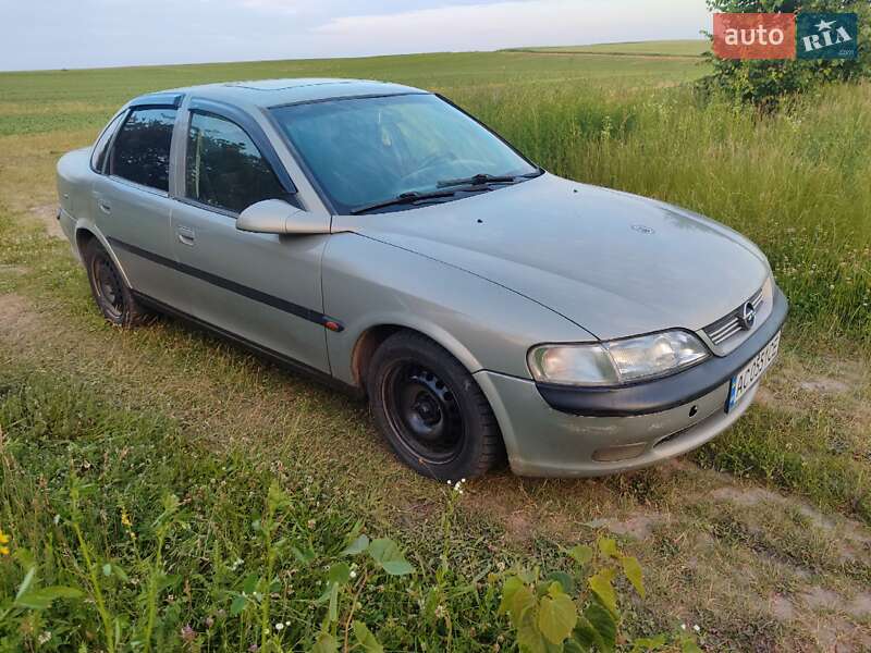Седан Opel Vectra 1996 в Луцке