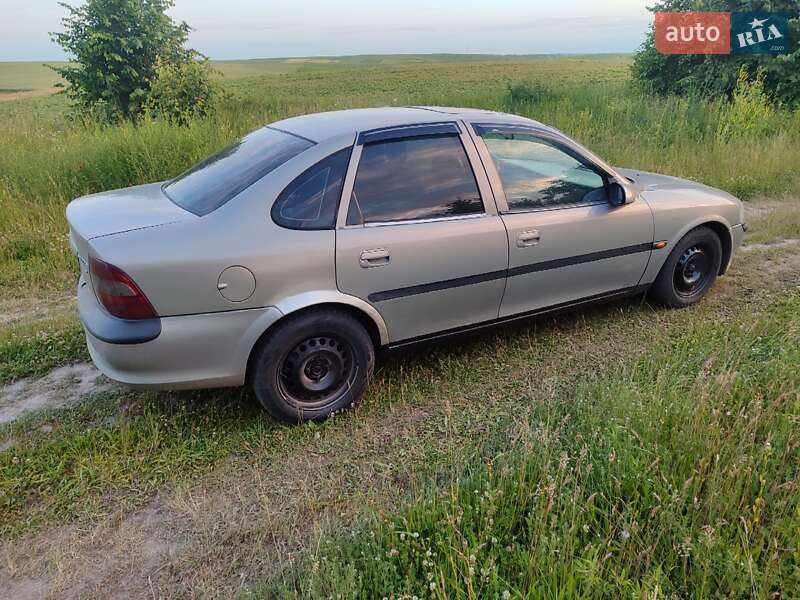 Седан Opel Vectra 1996 в Луцке
