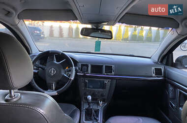 Лифтбек Opel Vectra 2003 в 