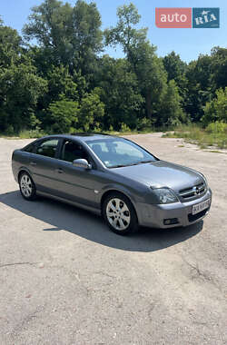 Лифтбек Opel Vectra 2003 в Чернигове