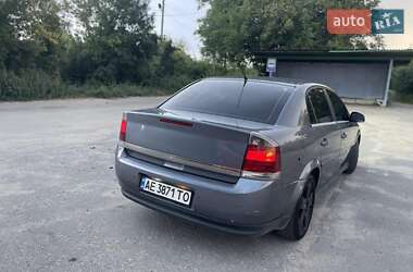 Седан Opel Vectra 2004 в 