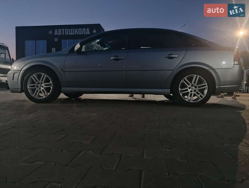 Лифтбек Opel Vectra 2005 в Борисполе