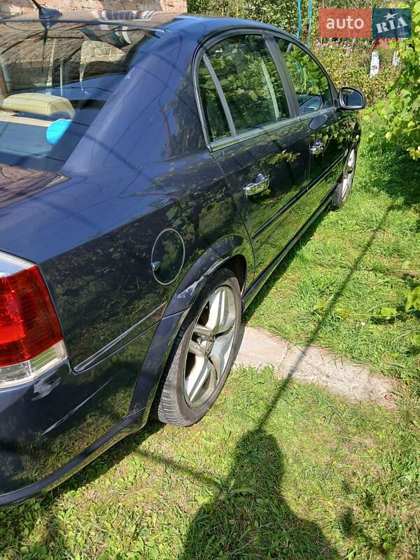 Седан Opel Vectra 2007 в Львове