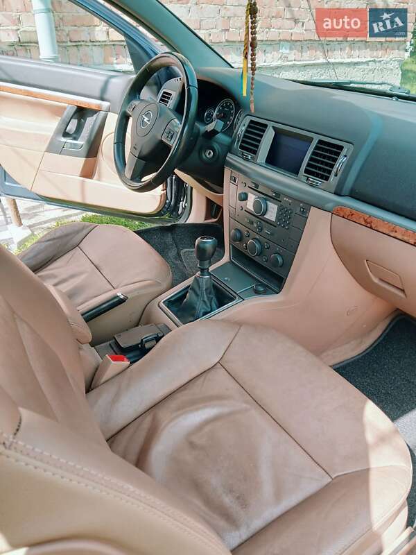 Седан Opel Vectra 2007 в Львове