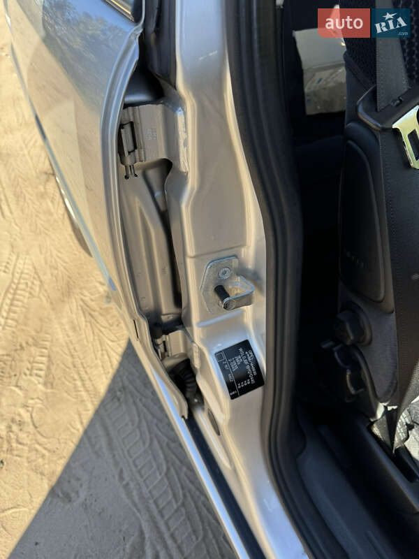 Седан Opel Vectra 2001 в Киеве фото 24 Седан Opel Vectra 2001 в Киеве